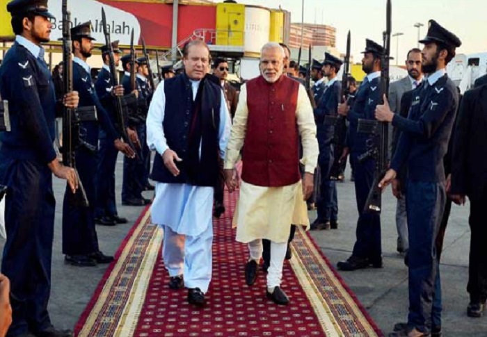 Modi Nawaz पाकिस्तान ने फिर कश्मीर में जनमत संग्रह का राग अलापा