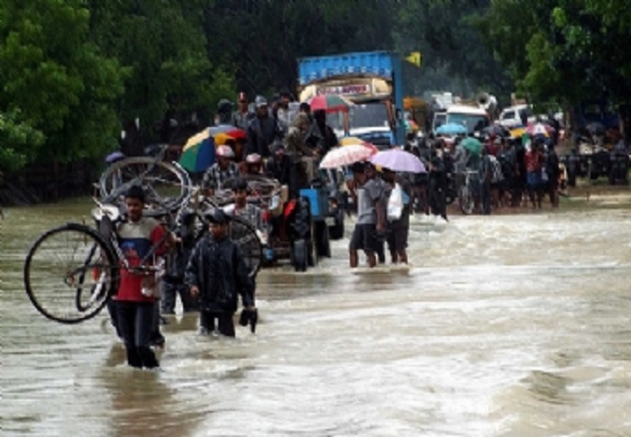 floods उफान पर गंगा, पटना सहित कई जिलों में बाढ़ की चेतावनी