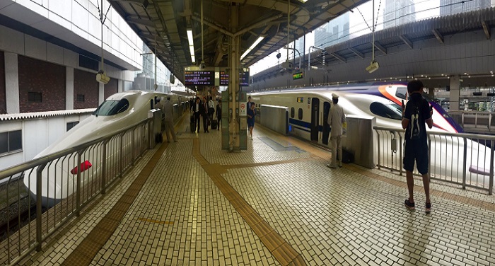 Bullte Train 01 2 घंटे 40 मिनट में पहुंचेंगे दिल्ली से वाराणसी, जल्द बुलेट ट्रेन का तोहफा