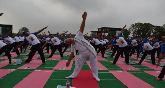 Modi Yoga विश्व योग दिवस: पीएम मोदी ने योगा को बताया जीरो बजट का बीमा