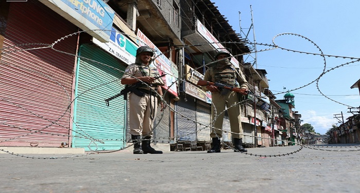Curfew कश्मीर घाटी में 5वें दिन भी कर्फ्यू जारी