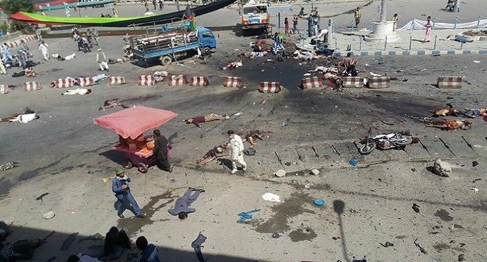 Kabul Attack काबुल: सड़क पर बिछीं लाशें, आत्मघाती हमले में 20 की मौत