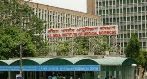 AIIMS doctor suicides by injection निर्मला सीतारमण की बिगड़ी तबियत, दिल्ली AIIMS में हुई भर्ती