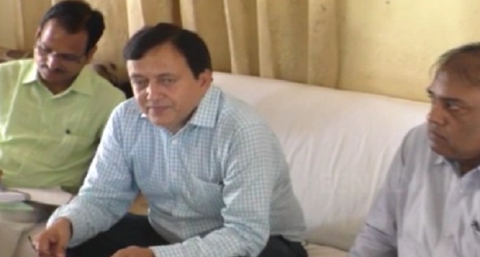 Ashok kunmaR यूपी में डीएम बनने के रेट बताने वाले आईएएस अशोक कुमार सस्पेंड