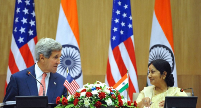 John Kerry spoke to Sushma Swaraj given assurance for fight against terrorism कैरी ने सुषमा से की बात, आतंक के खिलाफ लड़ाई में साथ का दिया आश्वासन