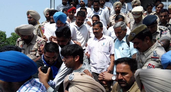 Kejriwal 2 अकाली दल ने कांग्रेस को पंजाब में प्रचार के लिए धन दिया : केजरीवाल