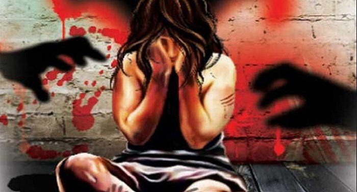 Rape दिल्ली में चलती ट्रेन में महिला से बलात्कार और लूटपाट