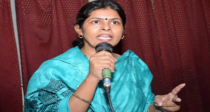 BJP appointed Dayashankars wife Swati as womens wing chief in UP भाजपा ने यूपी में दयाशंकर की पत्नी स्वाति को बनाया महिला इकाई प्रमुख