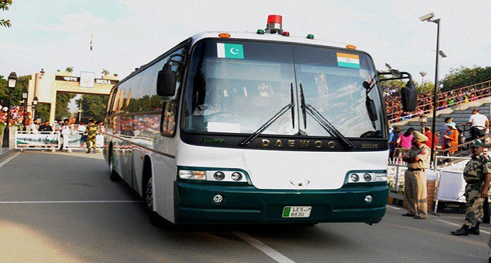 Despite tensions between India and Pakistan bus service continuing तनाव के बावजूद भारत-पाकिस्तान बस सेवा जारी