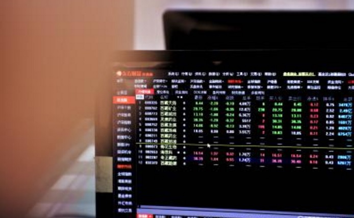 Economic figures quarterly results will determine the stock market moves शेयर बाजार : सेंसेक्स में आई 33 अंक की गिरावट