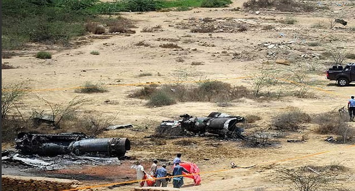 Fighter plane पाकिस्तान का लड़ाकू विमान मिराज दुर्घटनाग्रस्त
