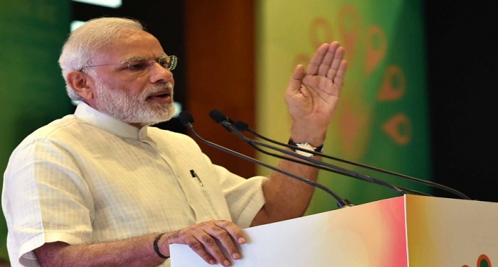 PM Modi will launch poor housing scheme in Agra before Diwali पीएम मोदी ने पंडित नेहरू की जयंती पर दी श्रद्धांजलि