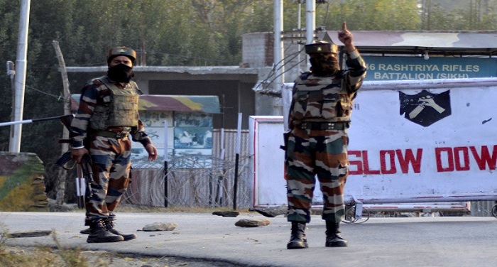 Punjabs Gurdaspur firing on BSF post 10 army repulsed intruders बारामुला के बाद गुरदासपुर में बीएसएफ चौकी पर फायरिंग