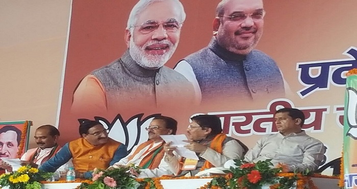 UTTARAKHAND BJP देवभूमि में भाजपा के भीतर मचा संग्राम