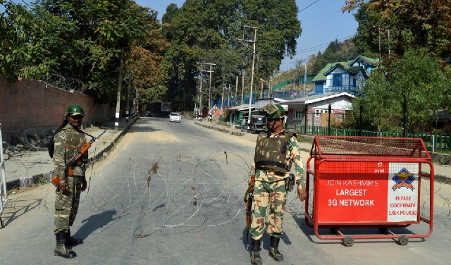 खोेपसगी कश्मीर में लगातार 103वें दिन बंद, जनजीवन प्रभावित