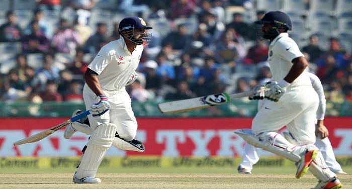Ashwin And Jadeja मोहाली टेस्ट : लड़खड़ाई भारतीय पारी को अश्विन, जडेजा ने संभाला