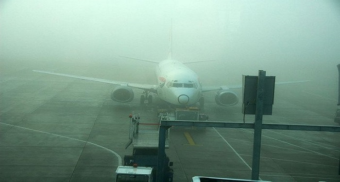 Fog flight कोहरे ने रोका विमानों के संचालन