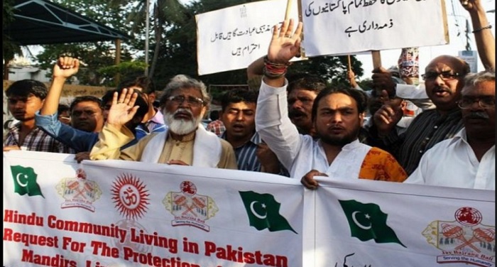 Pkistan हिंदुओं के प्राचीन मंदिर को गिराए जाने के खिलाफ पाकिस्तान हाईकोर्ट में याचिका दायर