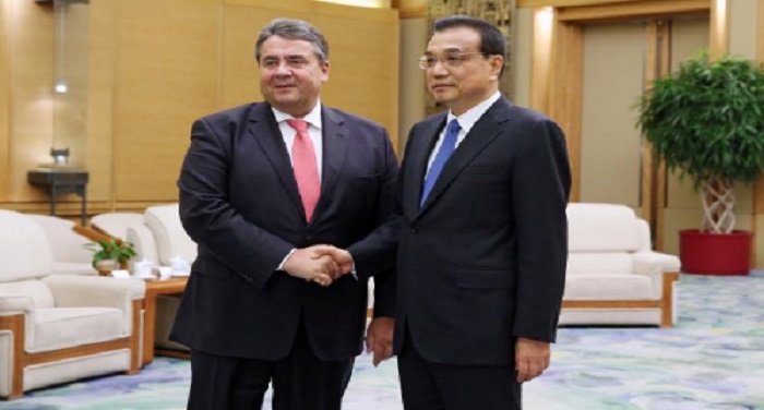 prime ministor of china चीन के प्रधानमंत्री ली केकियांग कजाकिस्तान पहुंचे