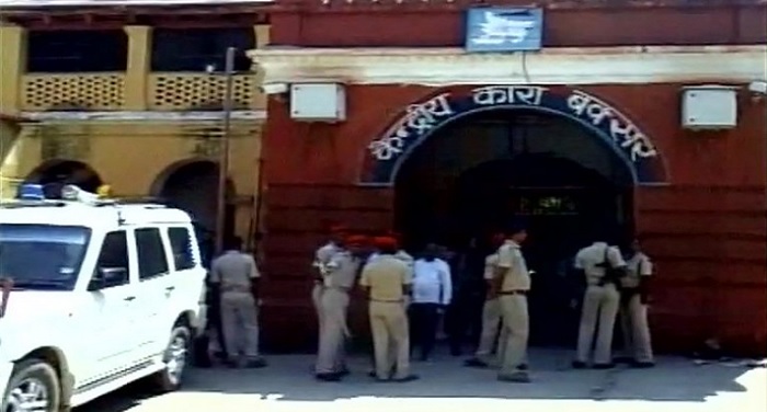 Bihar jqil बिहार के बक्सर जेल से 5 कैदी फरार, एक को है फांसी की सजा