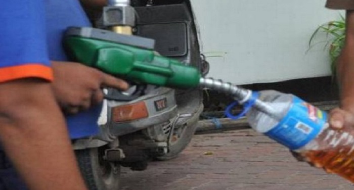 Petrol फिर पड़ी महंगाई की मार, पेट्रोल और डीजल की कीमत में इजाफा