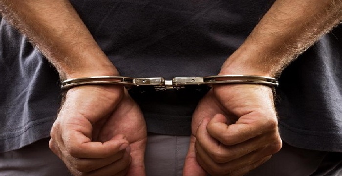 arrest ब्लास्टिंग मामले में खदान मालिक समेत 4 लोगों पर मुकदमा दर्ज