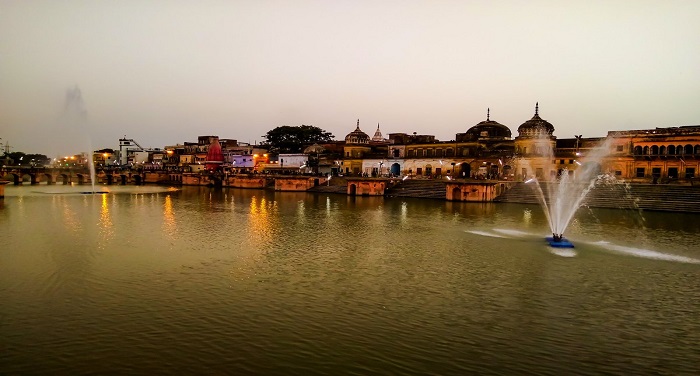 ayodhya 6 Har Mandir Tiranga: राम की नगरी अयोध्या के मंदिरों पर फहराया जाएगा तिरंगा