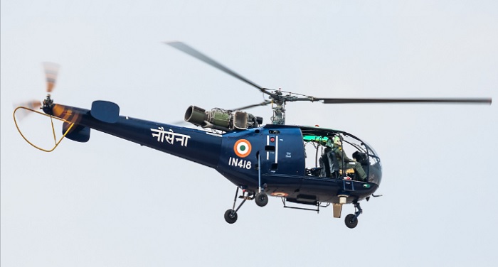 chetak नौसेना के चेतक हेलीकॉप्टर की गोवा में आपात लैंडिंग, सभी लोग सुरक्षित