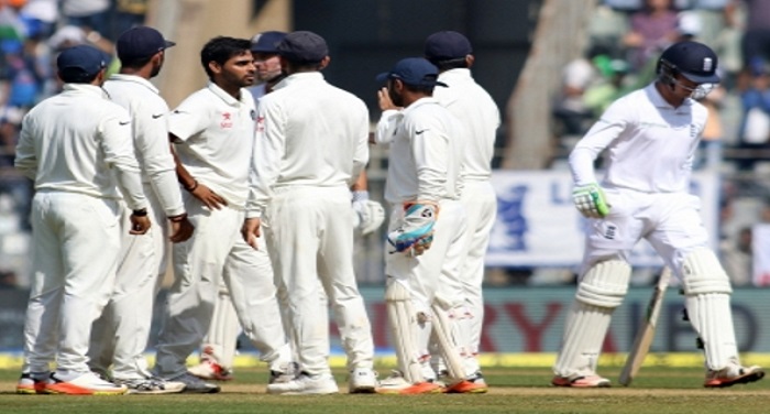 eng चेन्नई टेस्ट : इंग्लैंड ने टॉस जीतकर किया पहले बल्लेबाजी का फैसला