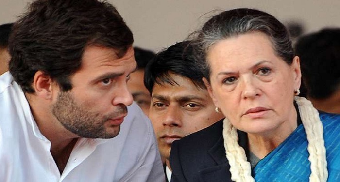 sonia and rahul नोटबंदी के खिलाफ आज विपक्ष की बैठक, कई पार्टियां कर सकती है बॉयकॉट
