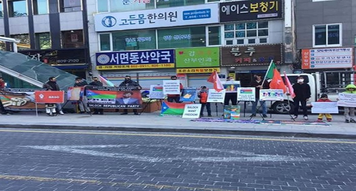 south korea दक्षिण कोरियाः राष्ट्रपति के खिलाफ लोगों का प्रदर्शन तेज, गिरफ्तारी की मांग
