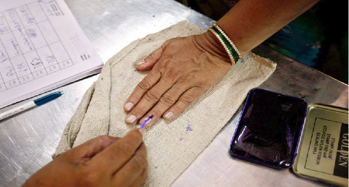 elections विस चुनावः 12 बजे तक पंजाब में 32 फीसदी और गोवा में 24 फीसदी मतदान