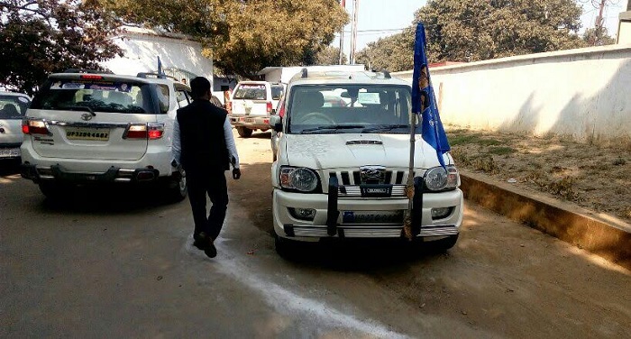 shahjhanpur 1 बीएसपी नेता ने खुलेआम उड़ाई आचार संहिता की धज्जियां
