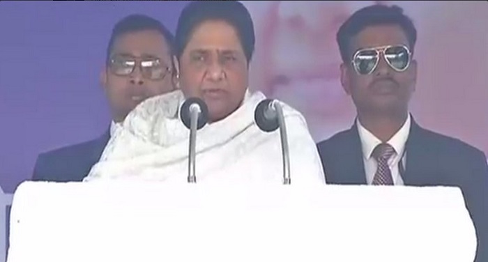 Mayawati फर्रुखाबाद में मायावती की रैलीः सपा-भाजपा पर किया वार