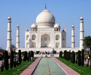 Taj Mahal in March 2004 5 से 15 अगस्त तक ताजमहल समेत इन आठ ऐतिहासिक इमारतों में एंट्री फ्री