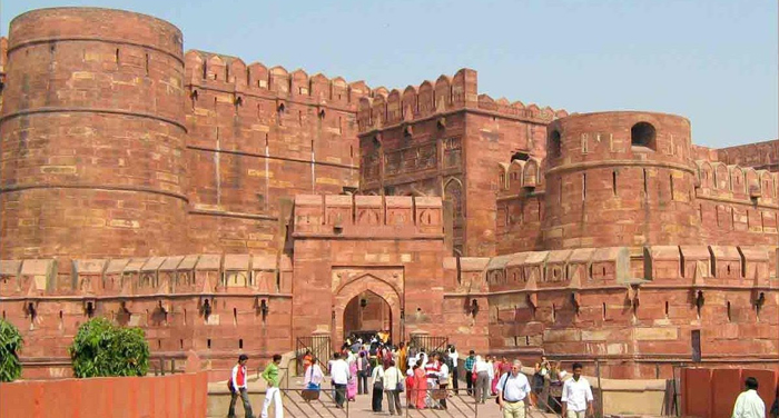 fort ये है मोहब्बत की नगरी 'ताजनगरी'