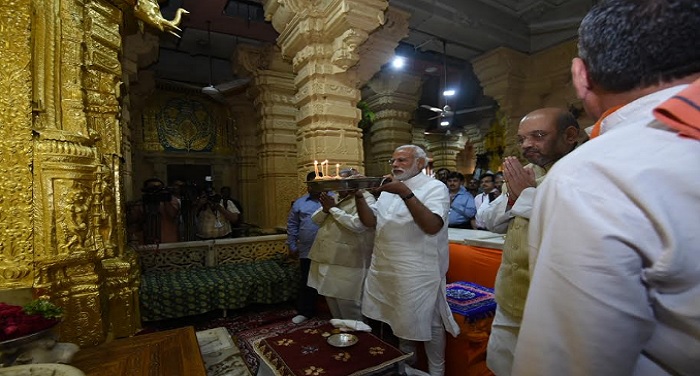 PM MODI 1 1 सोमनाथ मंदिर में पीएम मोदी ने की अमित शाह के साथ पूजा