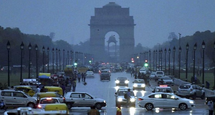 rain 1 कुछ देर हुई बारिश ने बदला दिल्ली एनसीआर का मिजाज