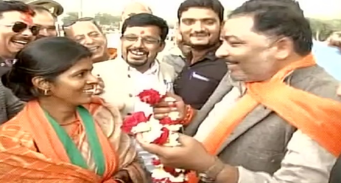 swati singh स्वाति की जीत के बाद दयाशंकर BJP में दोबारा हुए शामिल