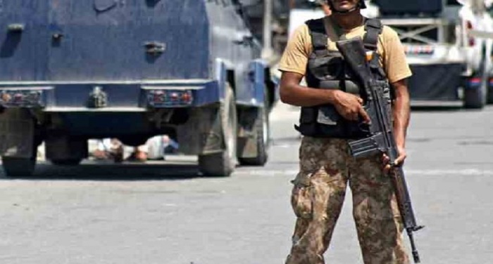 pakistan 1 पाकिस्तान में सड़क किनारे हुआ बम विस्फोट, 10 लोगों की मौत