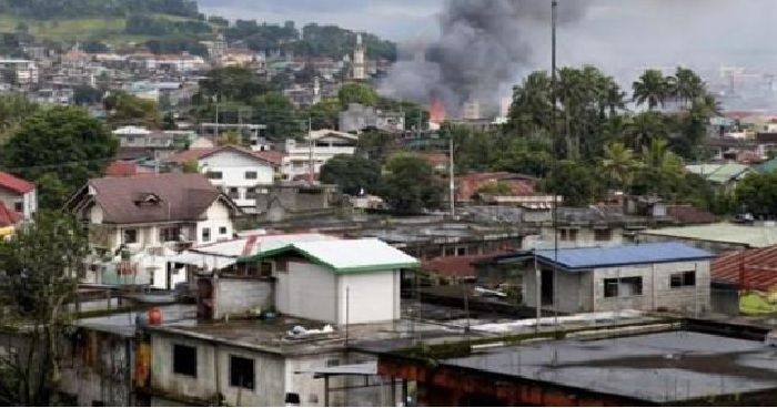 philipin गलती से अपने ही सौनिकों पर फिलीपीनी एयर जेट ने गिराया बम