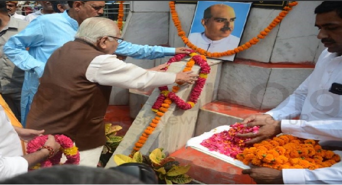 ram naik उत्तर प्रदेश के राज्यपाल राम नाईक ने दी डॉ. श्यामा प्रसाद मुखर्जी को श्रद्धांजलि