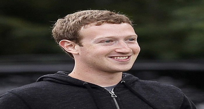 mark zuckerberg smiling विपक्ष कर सकता है जुकरबर्ग पर मुकदमा, संसदीय समिति के सामने बुलाने की मांग