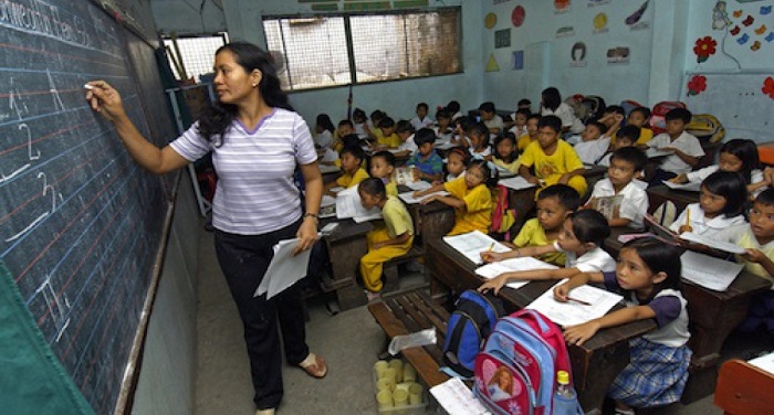 filipino teachers 2011 04 07 प्रदेश सरकार ने शिक्षक के 68,500 पदों पर निकाली भर्ती, जल्द करें आवेदन