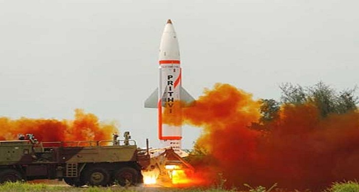 भारत ने किया पृथ्वी-2 का सफल परीक्षण, 1000 किलोमीटर तक परमाणु हथियार ले जाने में सक्षम