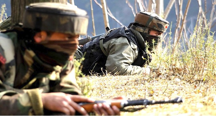 punch जम्मू-कश्मीर के पुंछ में सुरक्षा बलों ने किया आतंकवादियों के दो ठिकानों का भंड़ाफोड़