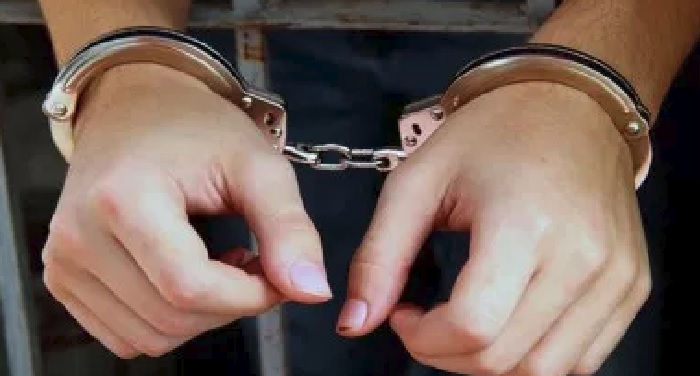 arrest नोएडा: 50 हजार का इनामी माओवादी गिरफ्तार