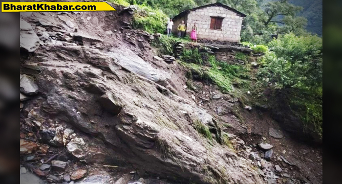 उत्तराखंड: रुद्रप्रयाग में बादल फटने से मची तबाही,गंगा खतरे के निशान पर