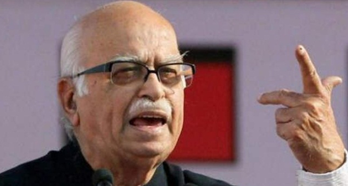 advani आडवाणी ने की पूर्व राष्ट्रपति प्रणब मुखर्जी की तारीफ, कहा- उनका RSS मुख्यालय जाना इतिहास की महत्वपूर्ण घटना