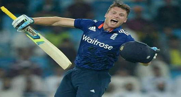 batlar जोस बटलर के नबाद शतक की दम पर इंग्लैंड ने ऑस्ट्रेलिया के खिलाफ 5 वनडे की सीरीज 5-0 से जीती